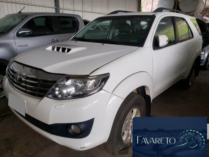 TOYOTA HILUX SW4 14/14