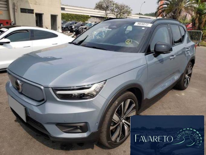 VOLVO XC40 21/21
