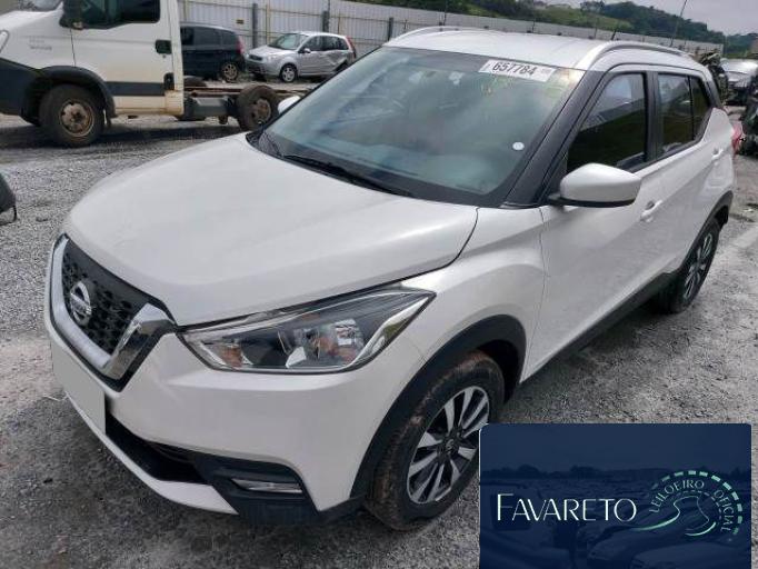 NISSAN KICKS 18/18